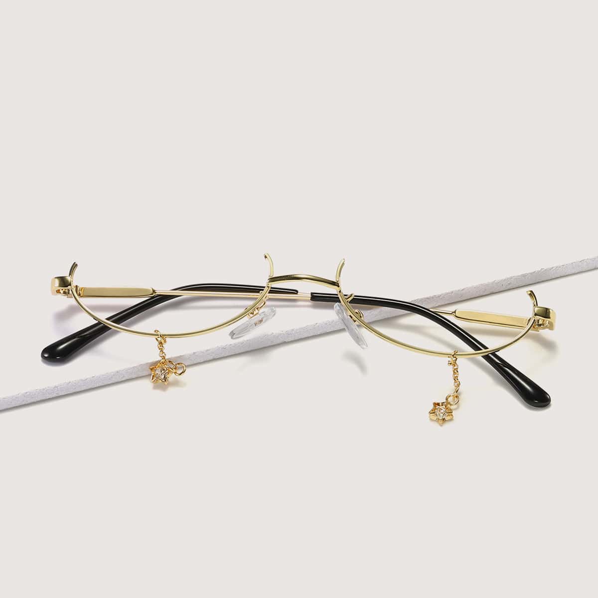

Metal Frame Glasses