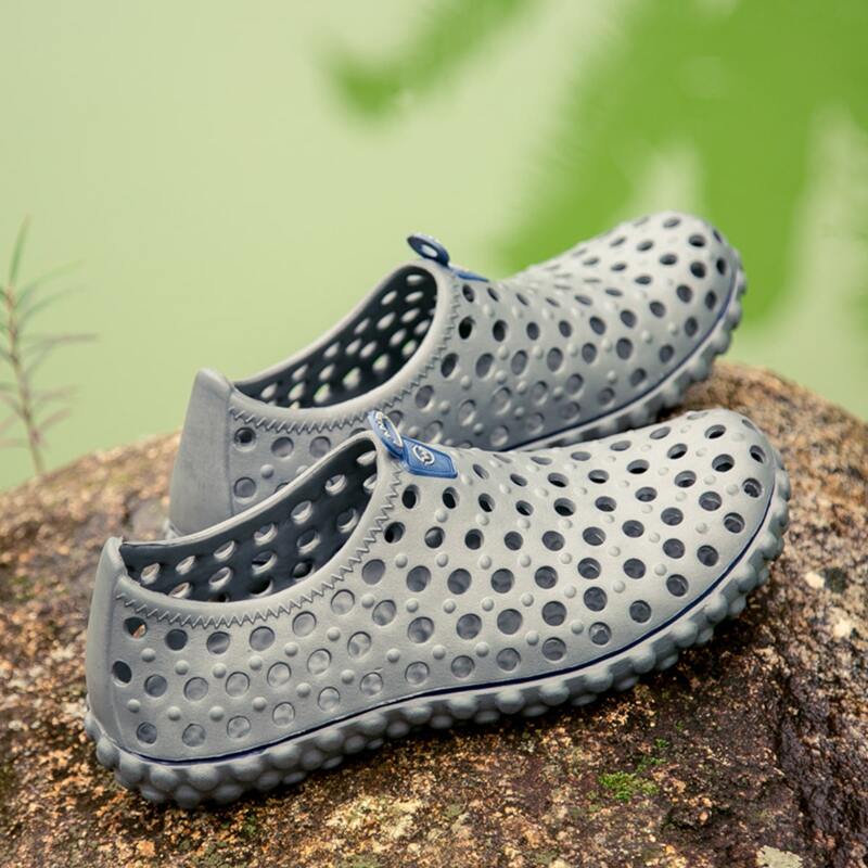 

Guys Hollow Out Wide Fit Sandals, Grey