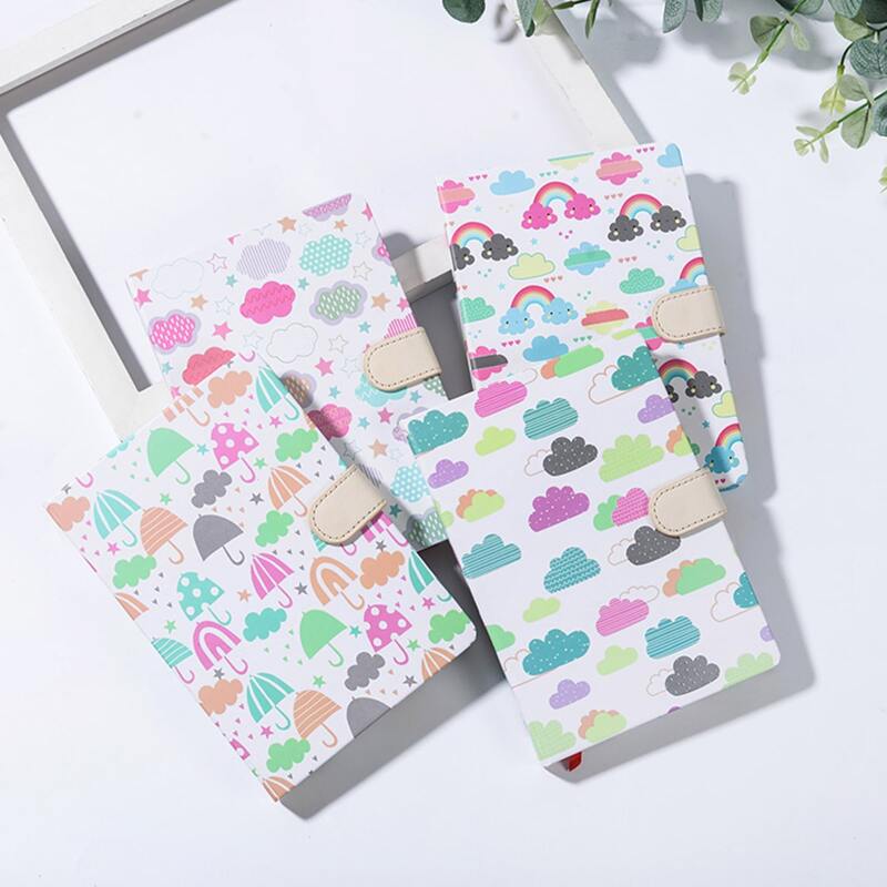 

1pc Cloud Print Cover Buckle Random Notebook, Multicolor