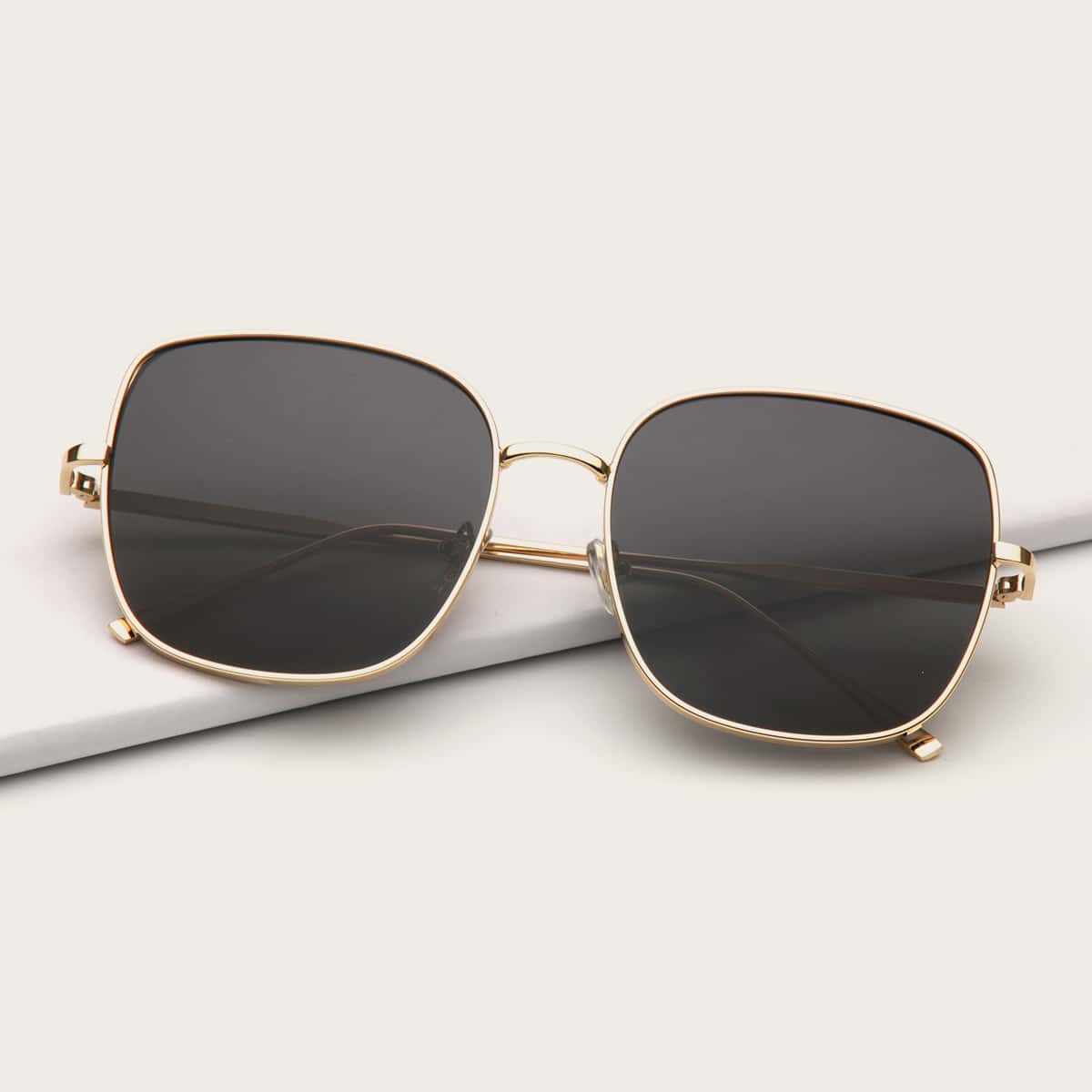

Square Shaped Sunglasses, Black