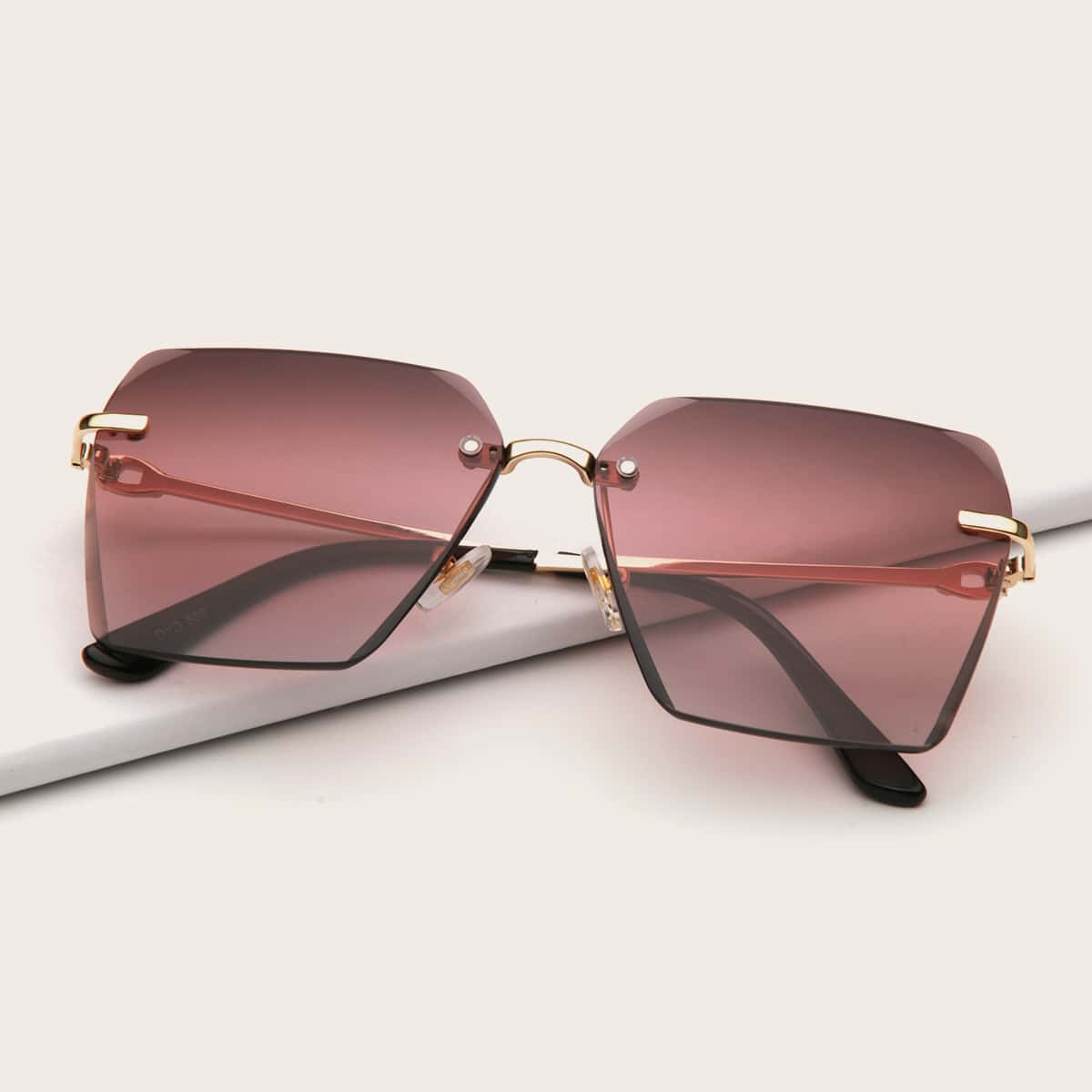 

Geometric Shaped Sunglasses, Red