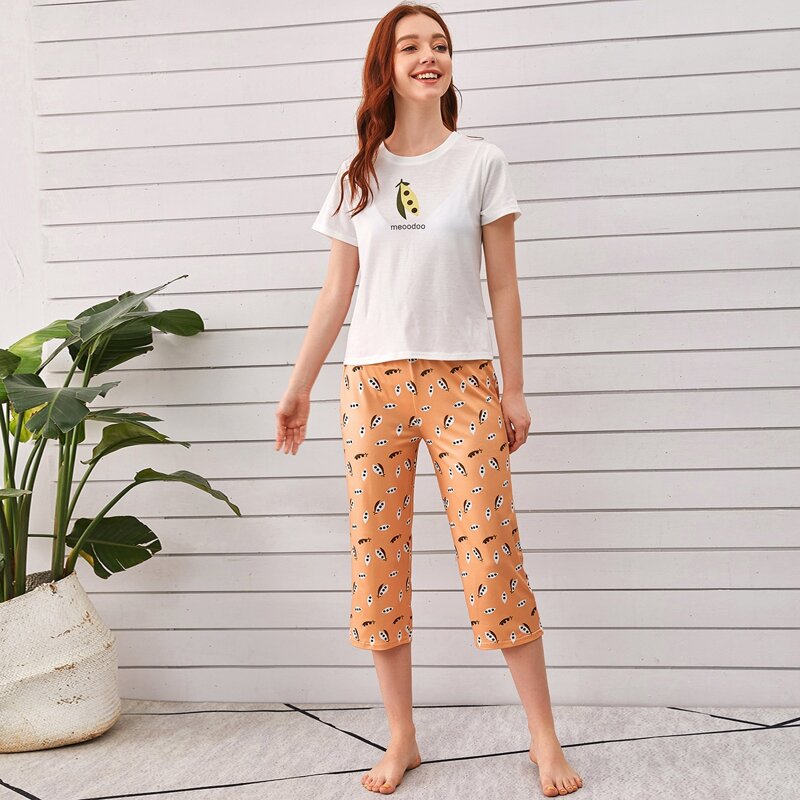

Peas & Letter Graphic PJ Set, Multicolor