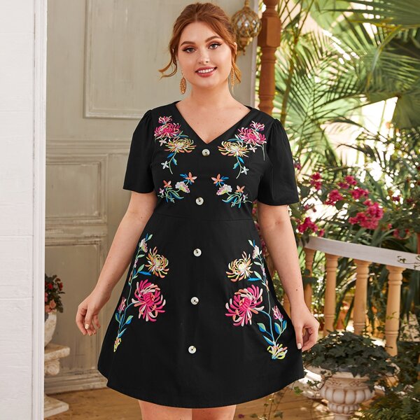 

Plus Button Front Flower Embroidered Dress, Black