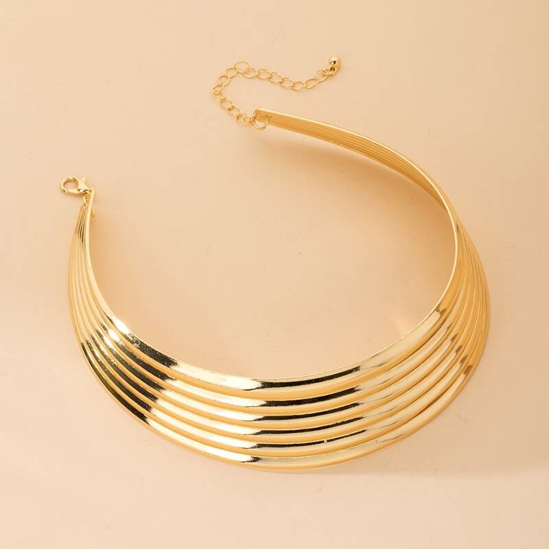 

Wide Metal Necklace, Gold