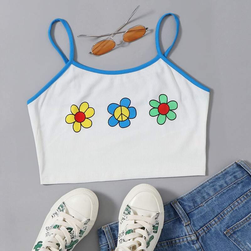 

Flower Graphic Crop Cami, White