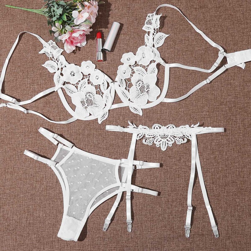 

Flower Bra & Strapping Thong & Garter Set, White