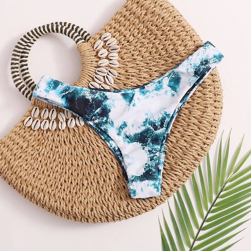 

Sea Wave Print Bikini Panty, Multicolor