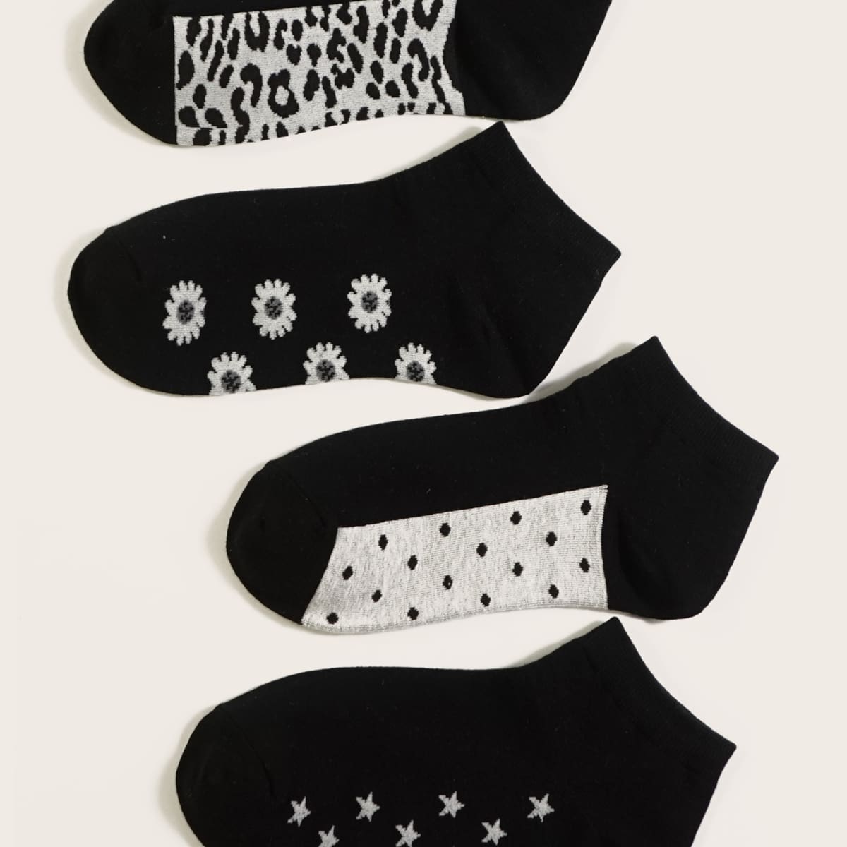 

4pairs Star Pattern Socks, Black