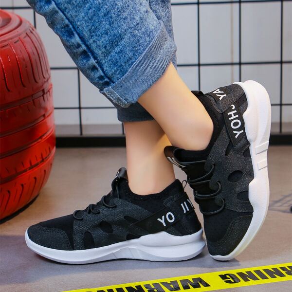 

Toddler Girls Lace-up Front Breathable Sneakers, Black