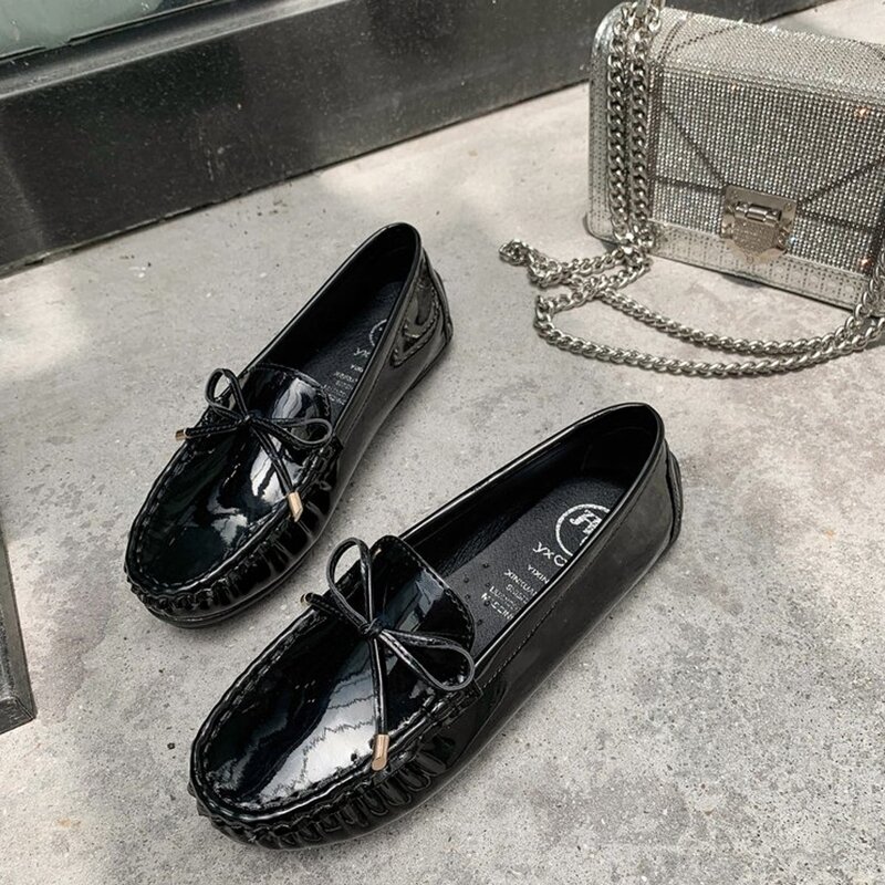 

Bow Tie Flat Loafers, Black