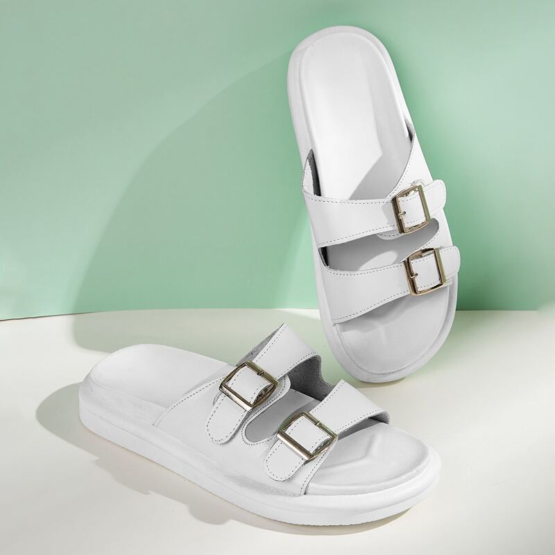 

Buckle Wide Fit Sliders, White