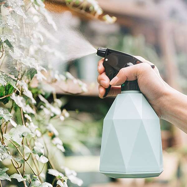 

1pc Handheld Sprinkling Can, Multicolor