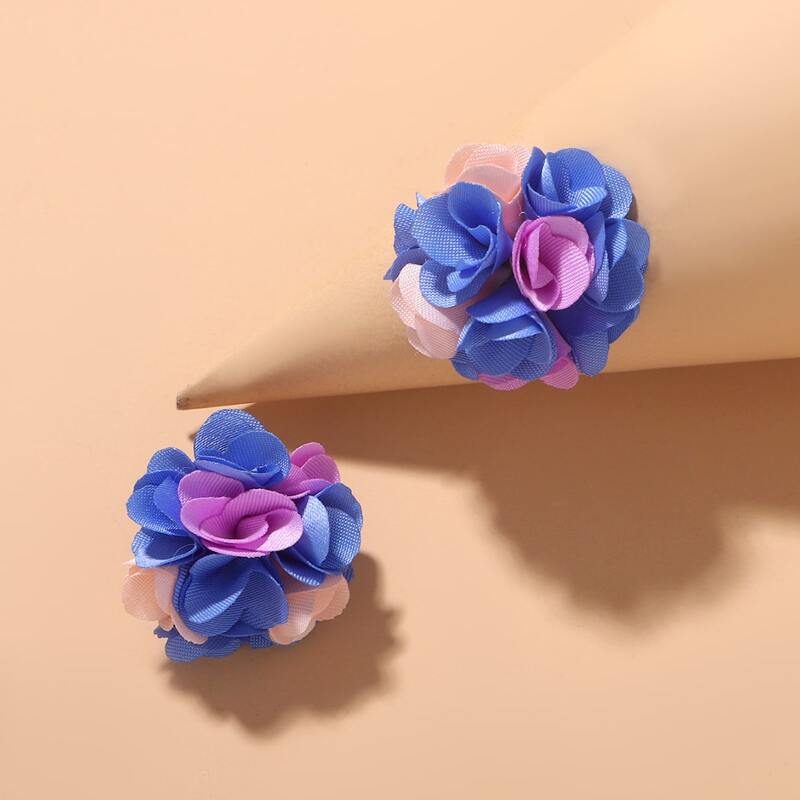 

Flower Shaped Stud Earrings, Multicolor