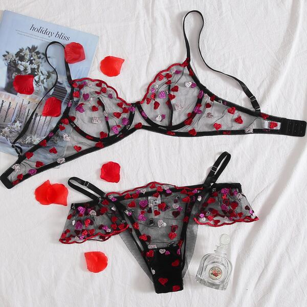 

Heart Embroidery Mesh Underwire Lingerie Set, Black