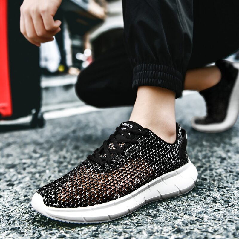 

Guys Lace-up Front Hollow Out Sneak, Black and white