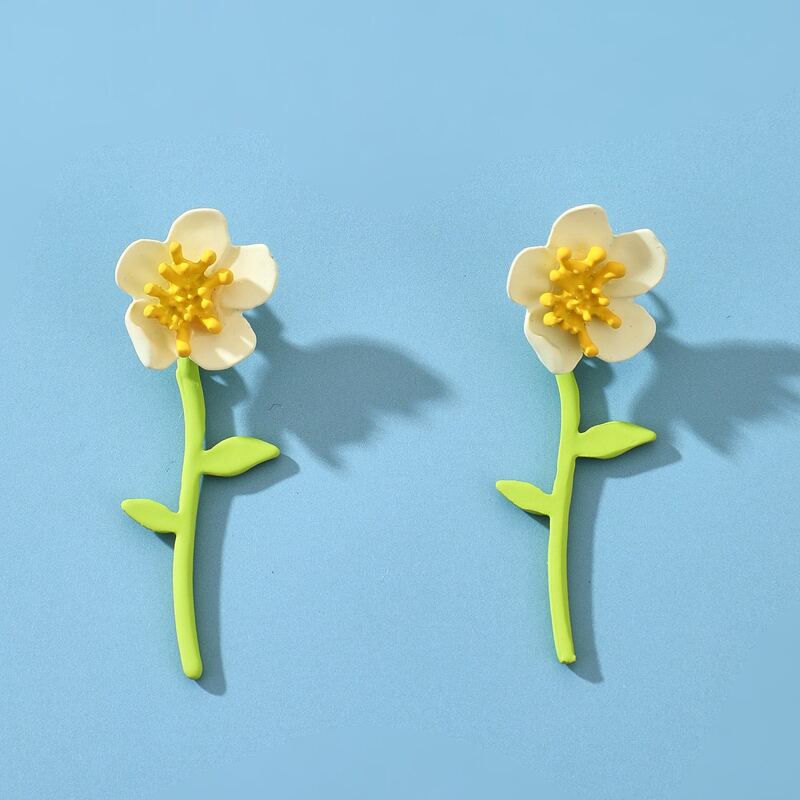 

Flower Shaped Stud Earrings, Multicolor