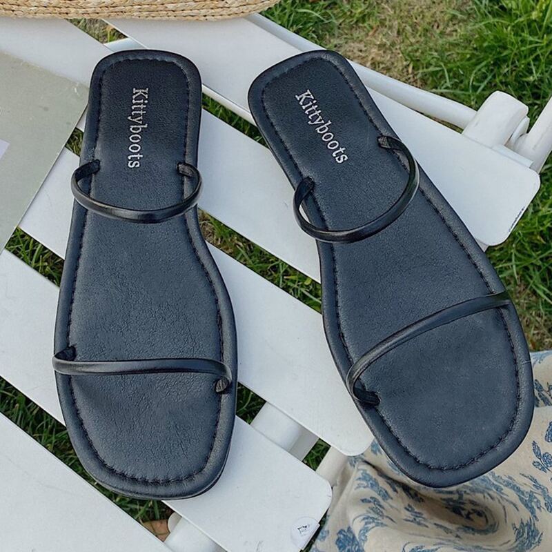 

Simple Strap Flat Slides, Black
