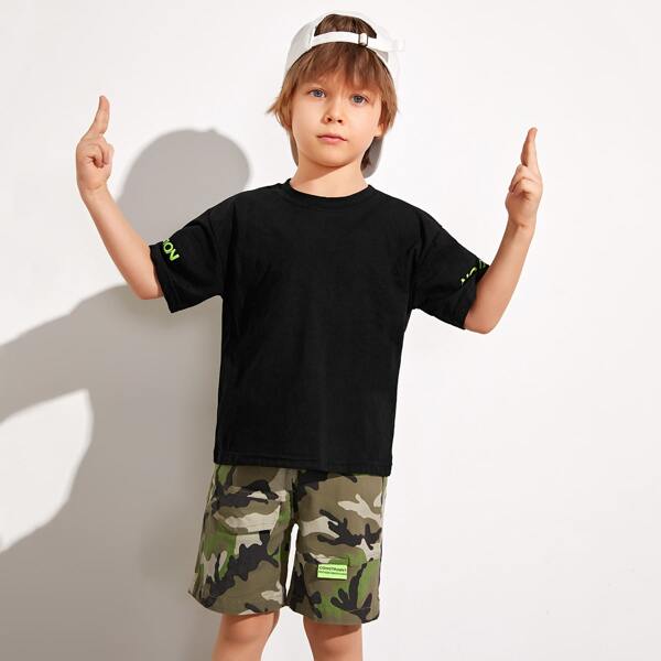

Toddler Boys Slogan Graphic Tee With Camo Shorts, Multicolor