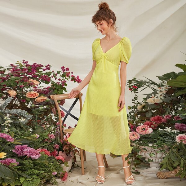 

Twist Front Lettuce Trim Solid Dress, Yellow