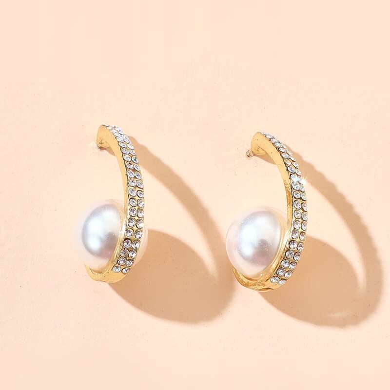 

Hollow Out Faux Pearl Stud Earrings, Multicolor