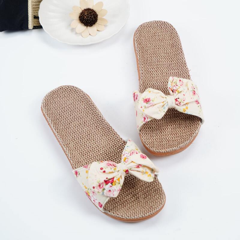 

Ditsy Floral Bow Decor Sliders, Multicolor