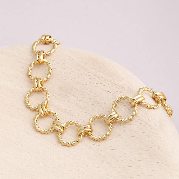 

Twist Link Chunky Chain Necklace, Gold