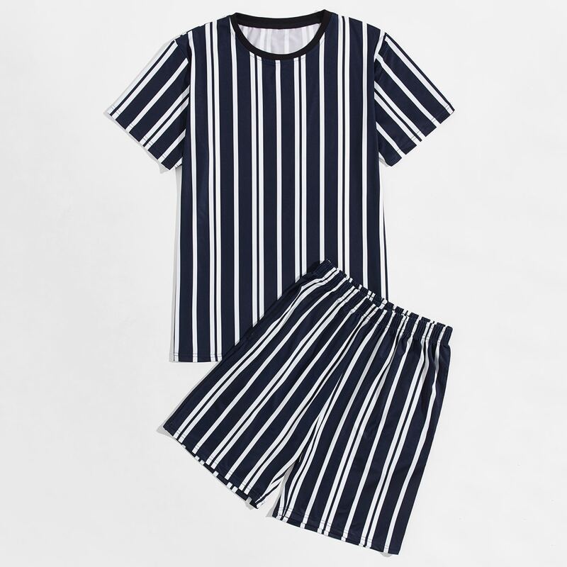 

Guys Vertical Striped Short Sleeve Tee With Shorts, Navy blue