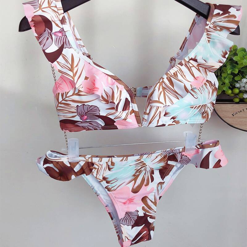 

Tropical V Wired Ruffle Bikini Swimsuit, Multicolor