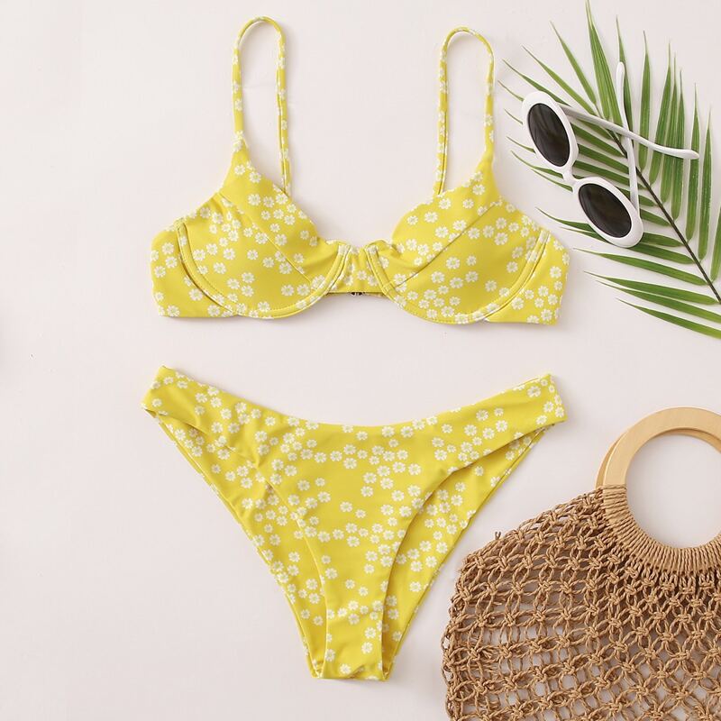 

Ditsy Floral Underwire Bikini Swimsuit, Yellow
