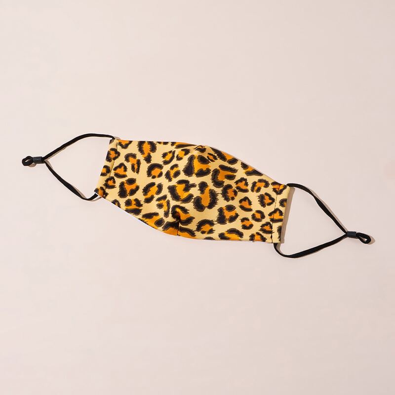 

Leopard Fabric Face Mask With Gasket Pad, Multicolor