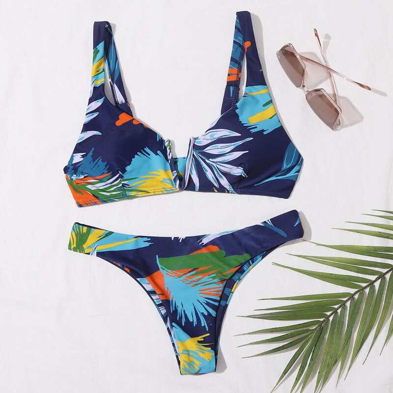 

Tropical V Wired Bikini Swimsuit, Multicolor