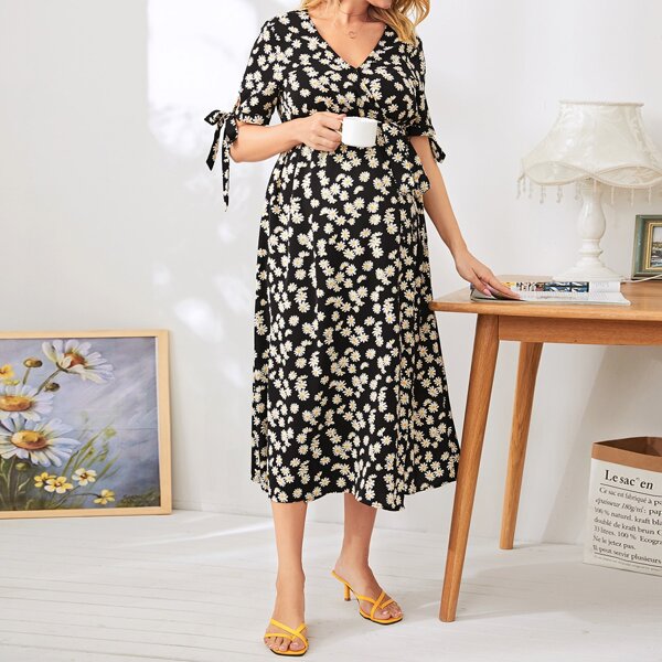 

Maternity Knot Cuff Daisy Print Belted Dress, Black