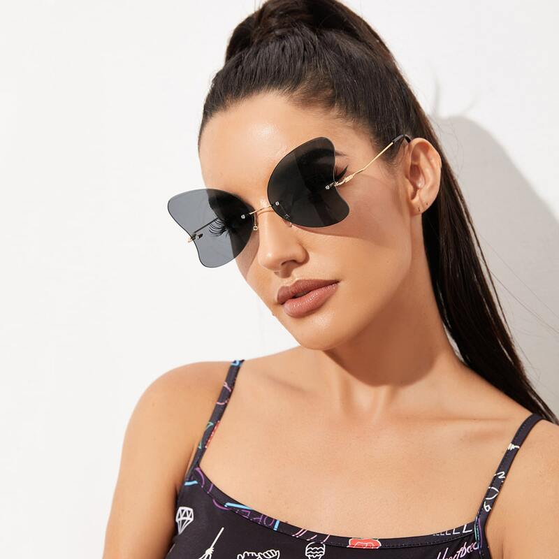 

Butterfly Frame Sunglasses, Black