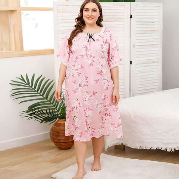 

Plus Allover Floral Contrast Lace Night Dress, Pink
