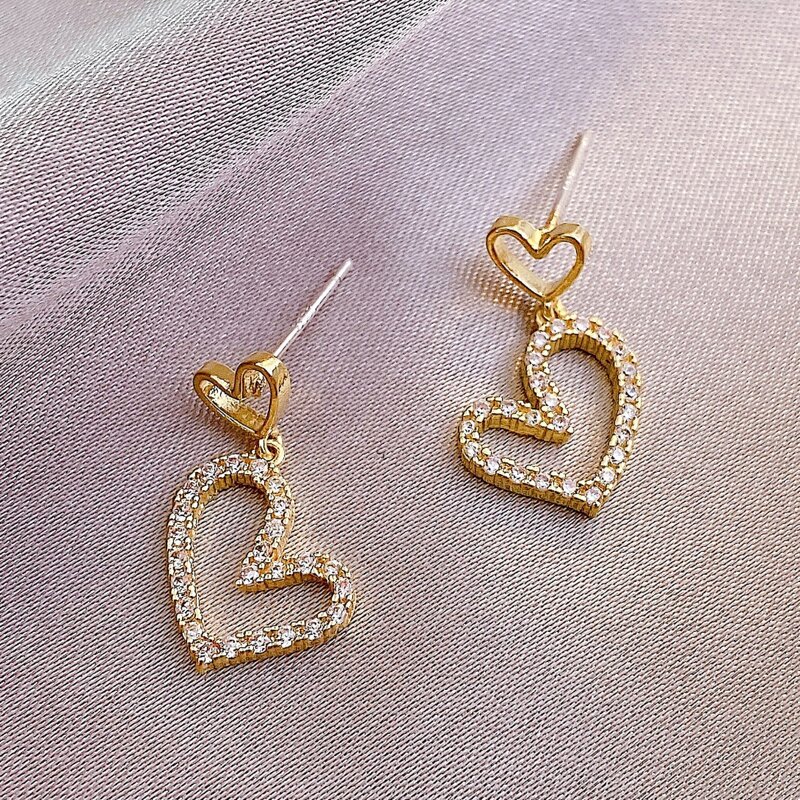 

Rhinestone Heart Drop Earrings, Gold