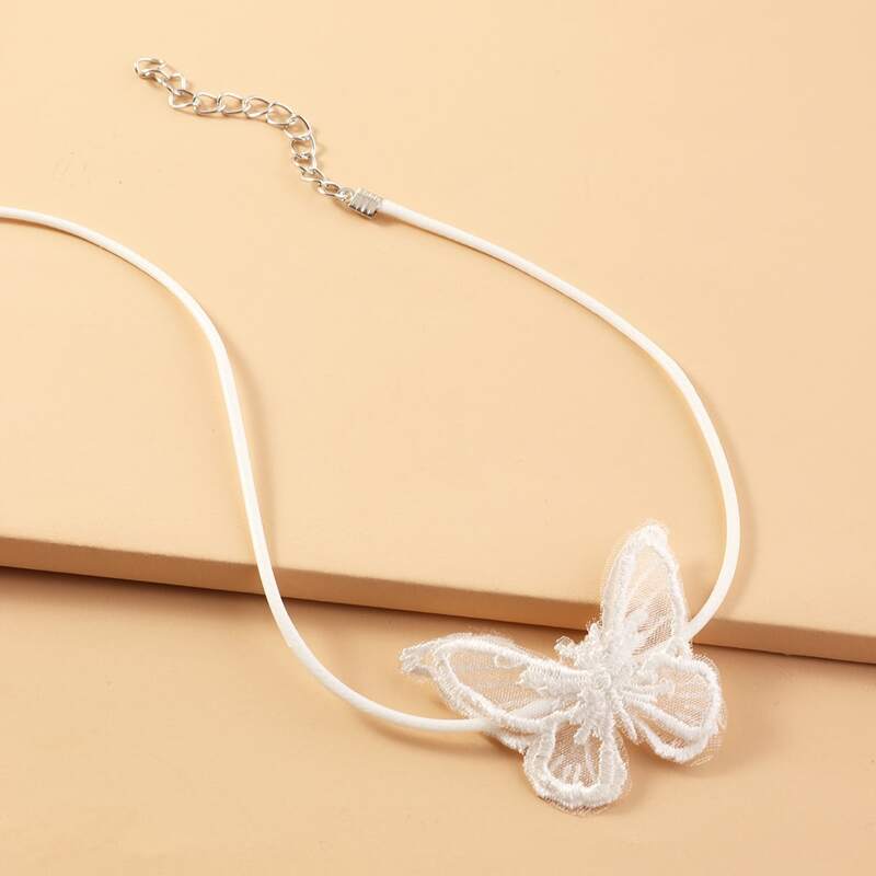 

Lace Butterfly Necklace, White