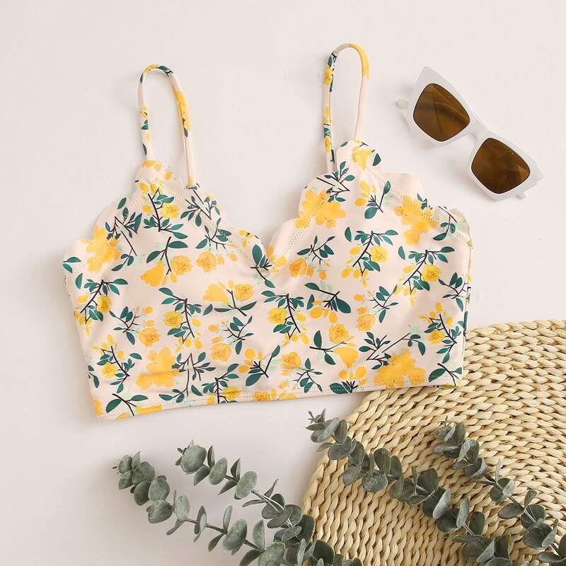 

Floral Scallop Trim Bikini Top, Multicolor