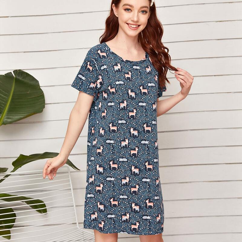 

Ditsy Floral And Dear Print Night Dress, Navy blue