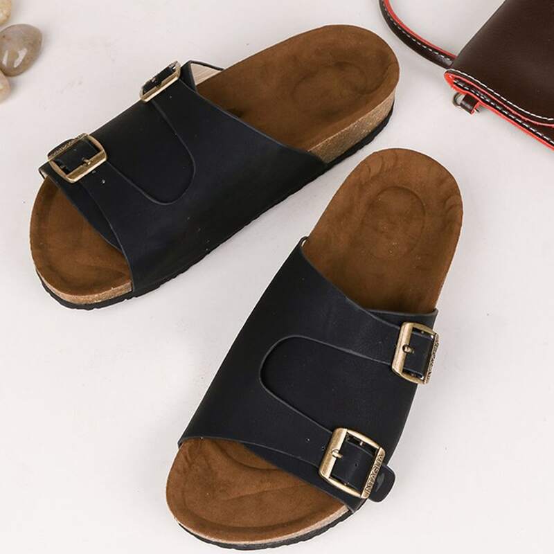 

Guys Buckle Decor Wide Fit Sliders, Black