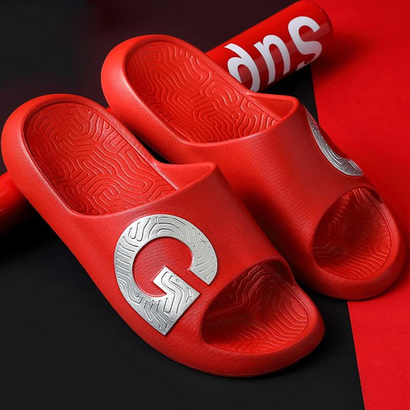 

Guys Letter Graphic Slippers, Red