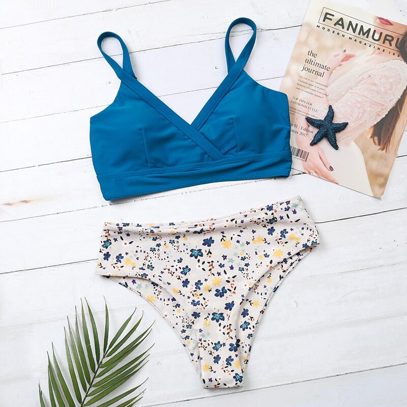 

Ditsy Floral Print Bikini Swimsuit, Multicolor