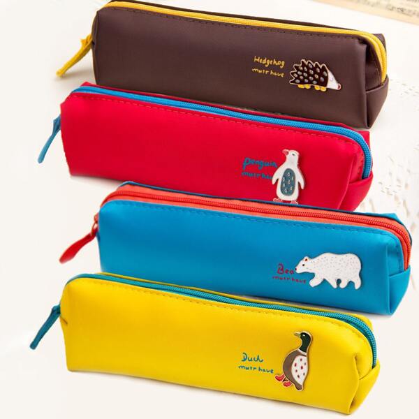

1pc Cartoon Design Random Pencil Case, Multicolor