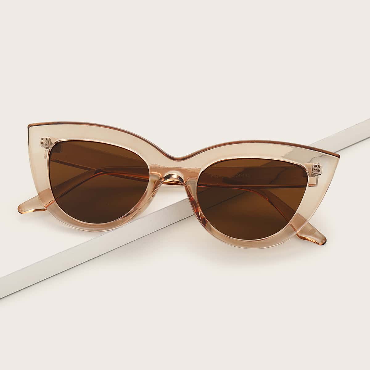 

Cat Eye Sunglasses