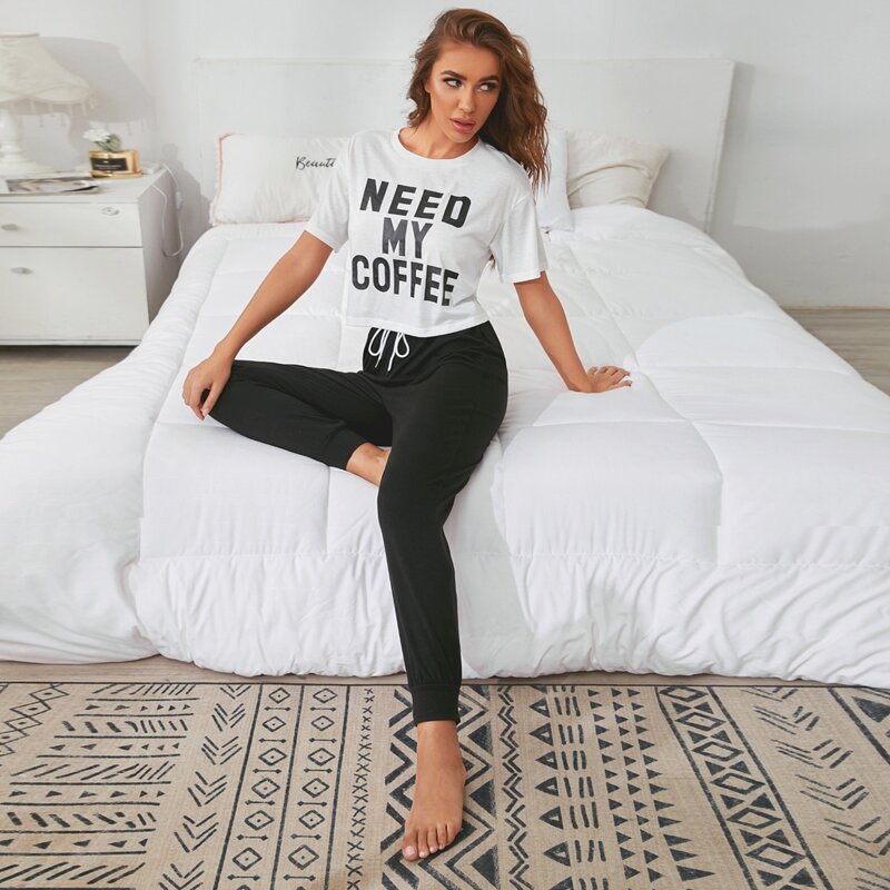

Slogan Graphic Tee & Drawstring Waist Sweatpants PJ Set, Multicolor