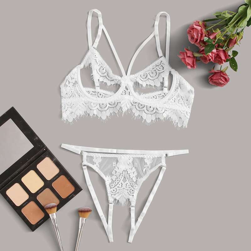 

Eyelash Lace Underwire Crotchless Lingerie Set, White