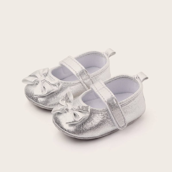 

Baby Girl Metallic Bow Decor Velcro Strap Flats, Silver