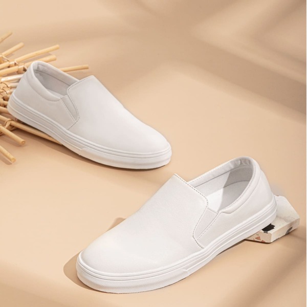 

Slip On Low Top Sneakers, White