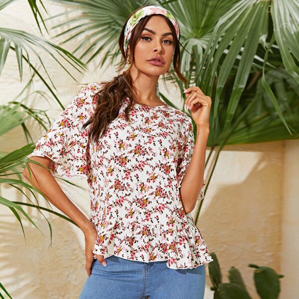 

Ditsy Floral Print Ruffle Trim Asymmetrical Hem Top, Multicolor