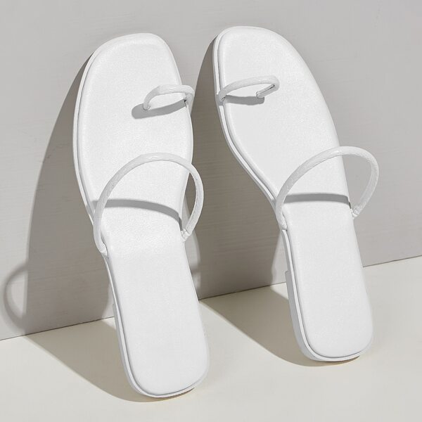 

Toe Loop Minimalist Sliders, White