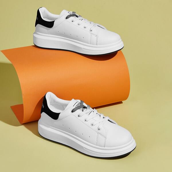 

Lace-up Front Skate Shoes, White
